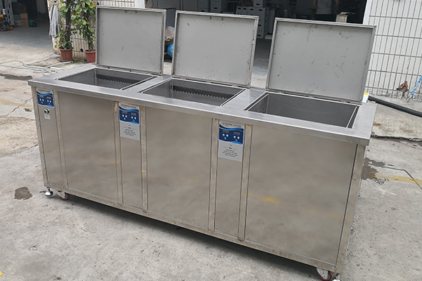 三槽超聲波清洗機(jī) 三槽超聲波清洗機(jī)