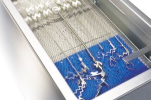 把手放進(jìn)超聲波清洗器中安全嗎？真相遠(yuǎn)比你想得復(fù)雜